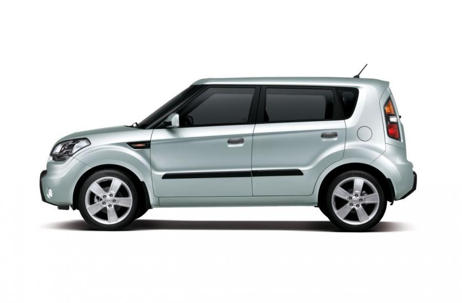  Kia Soul 2008 года  (фото 32 из 141)